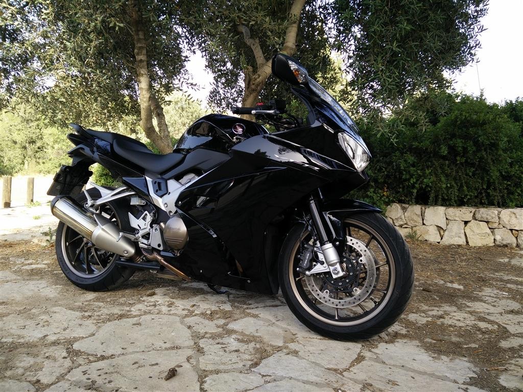 honda-vfr800f-8