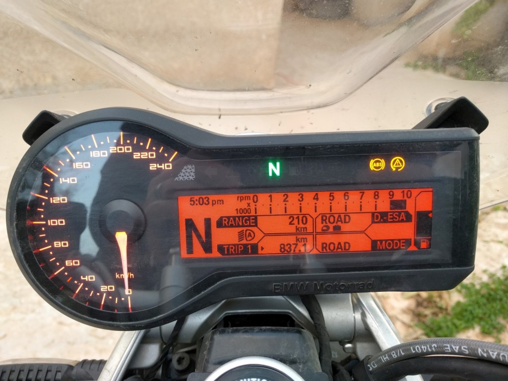 bmw-r1200r-9